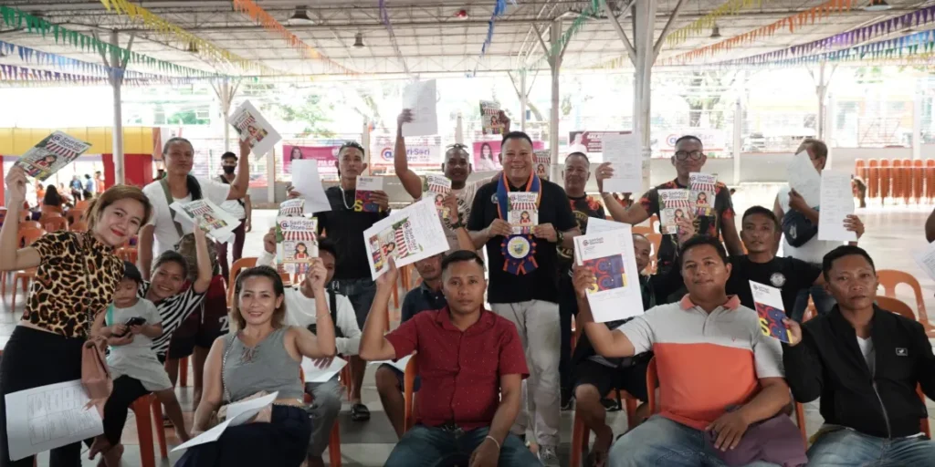 Kuya Alan provides startup capital to Pagadianons