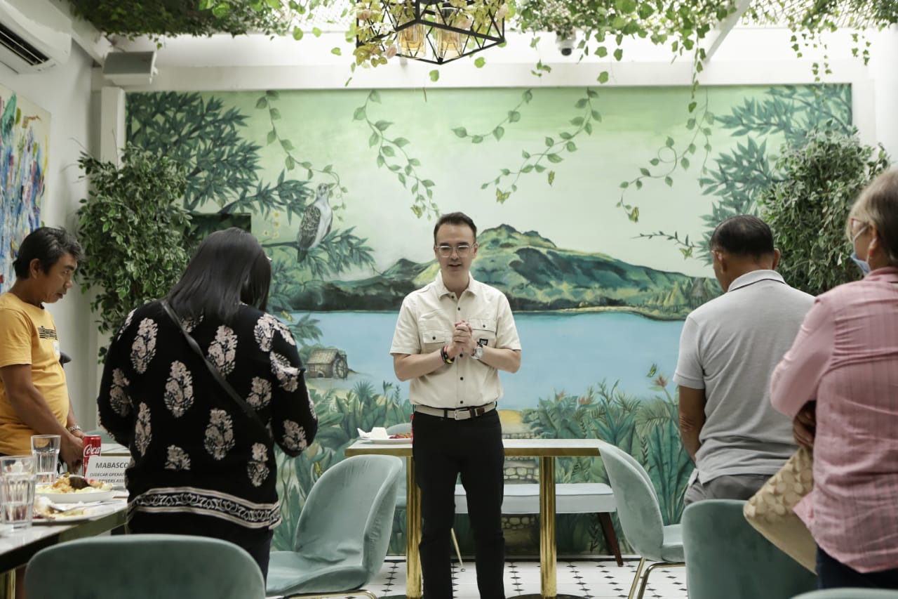 A Passion for Prayer Carousel 6