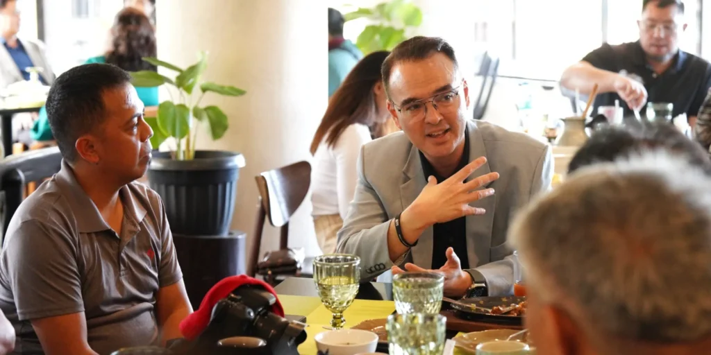 Sen. Alan pledges to look into plight of transport groups amidst modernization program