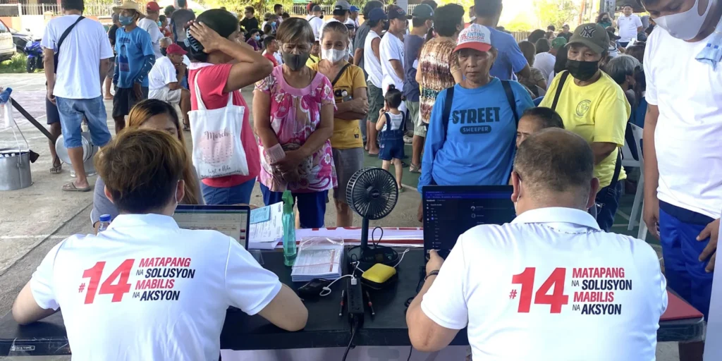 Kuya Alan’s Bayanihan Caravan brings aid to flood victims in Cavite
