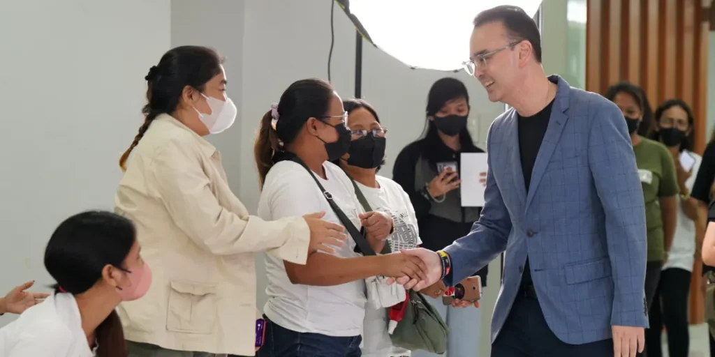 Sampung Libong Pag-Asa honors volunteers on Independence Day episode