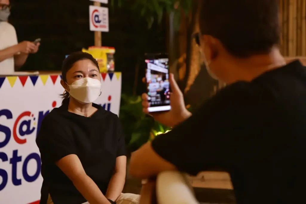 Taguig 2nd District Rep. Lani Cayetano is livestreamed by former House Speaker Alan Peter Cayetano in a recent Sampung Libong Pag-asa event.