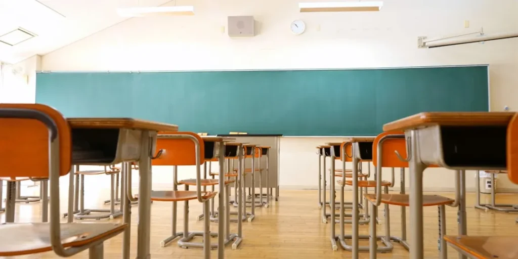 Displaced private school workers in NCR+ receive 10K cash aid